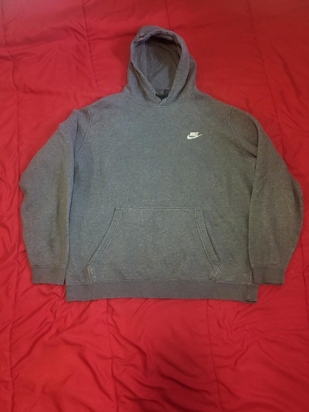Nike Gray Pullover Hoodie – Size XL 🔥